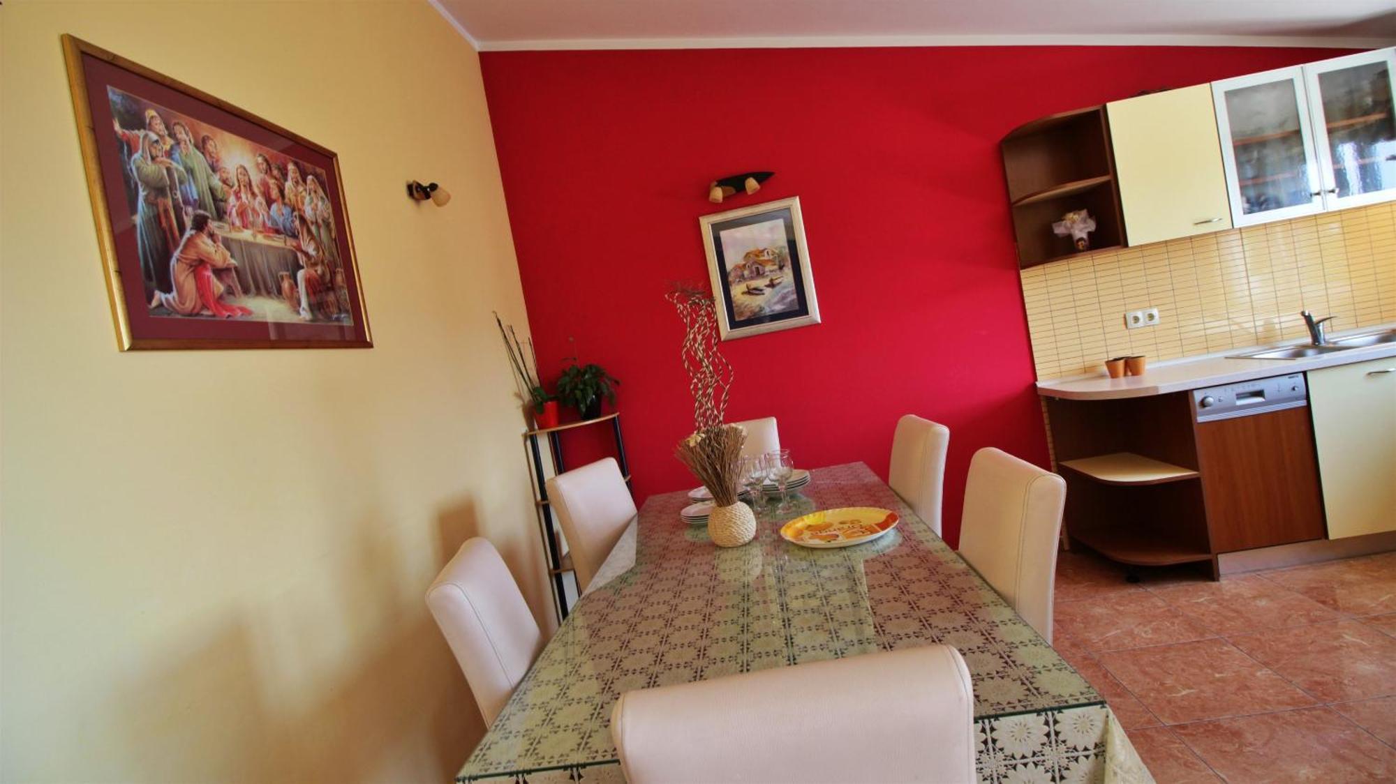 Apartments Marusic Omis Exterior photo